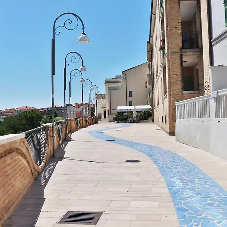 Gianna's House - Yourplace Abruzzo アパート オルトーナ